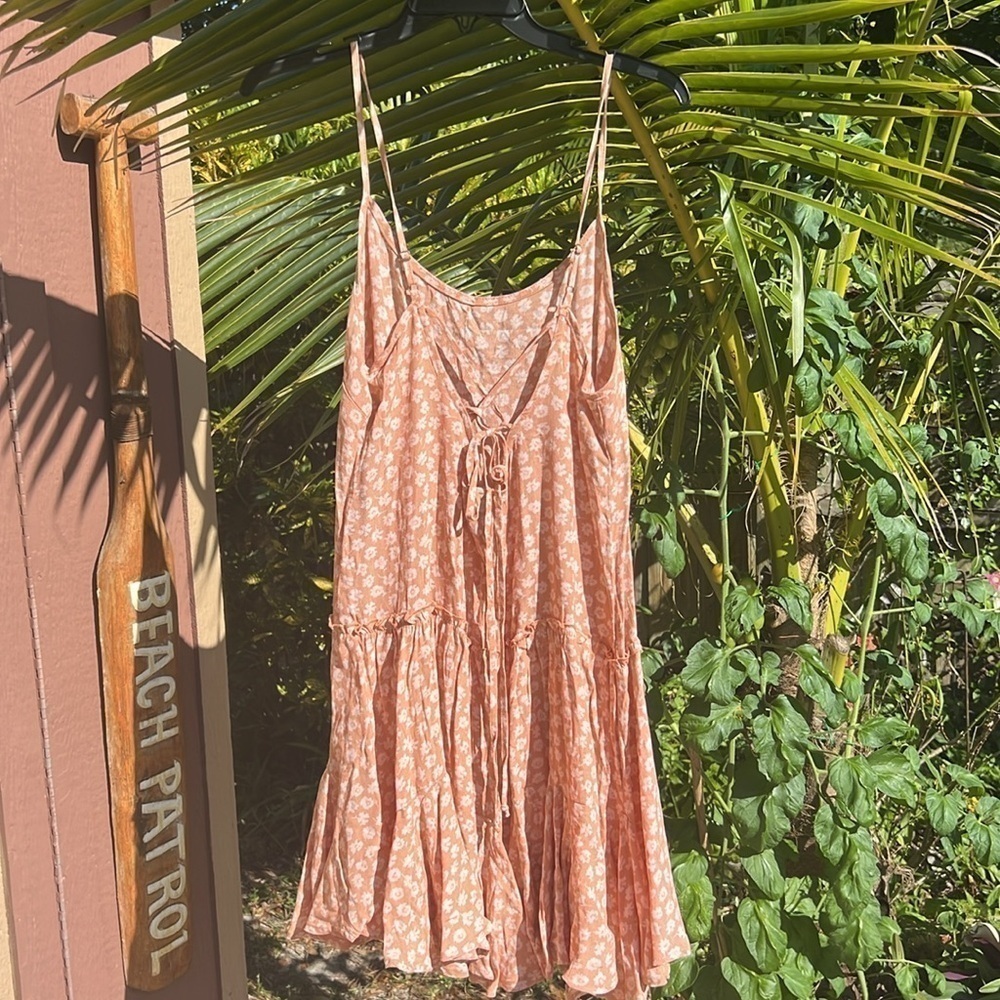 Wild Fable Ground Ginger floral dress. Spaghetti straps ruffled bottom Sz M - Picture 2 of 11
